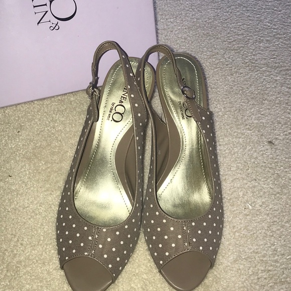 Nine West Polka Dot Wedge Heels - Picture 2 of 3